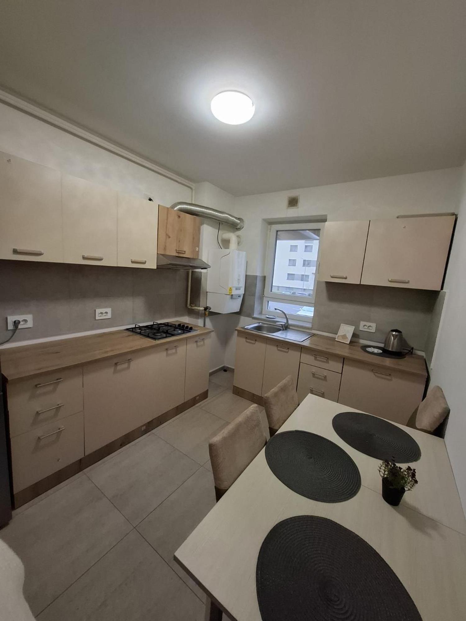 Kasper Cozy Apartments - Coresi Mall #Brasov Luaran gambar